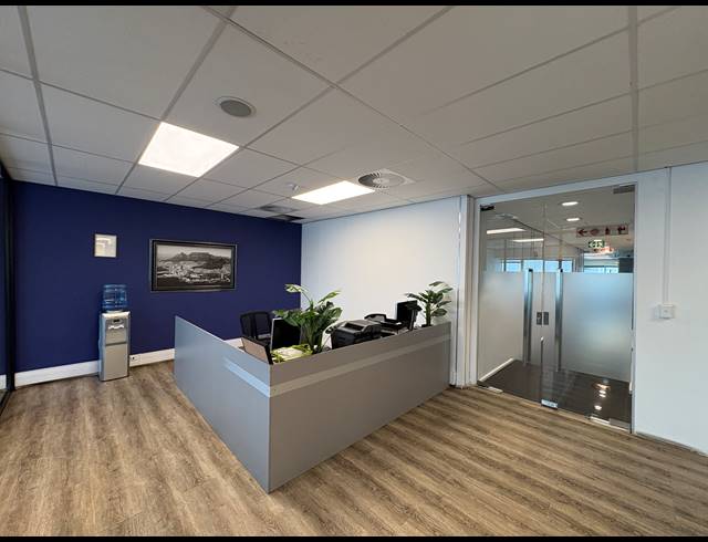 166M² OFFICE TO LET IN FORESHORE